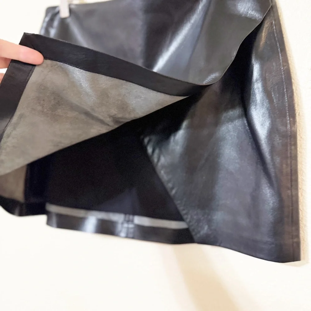 ALICE + OLIVIA Siobhan Vegan Faux Leather Wrap Mini in Black size 12 $250 MSRP - Picture 9 of 12